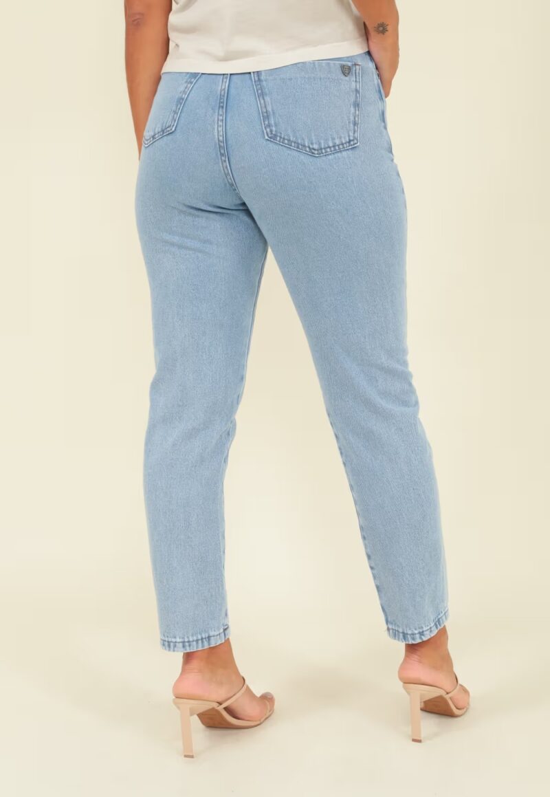 CALÇA JEANS MOM AZUL CLARO - Image 2